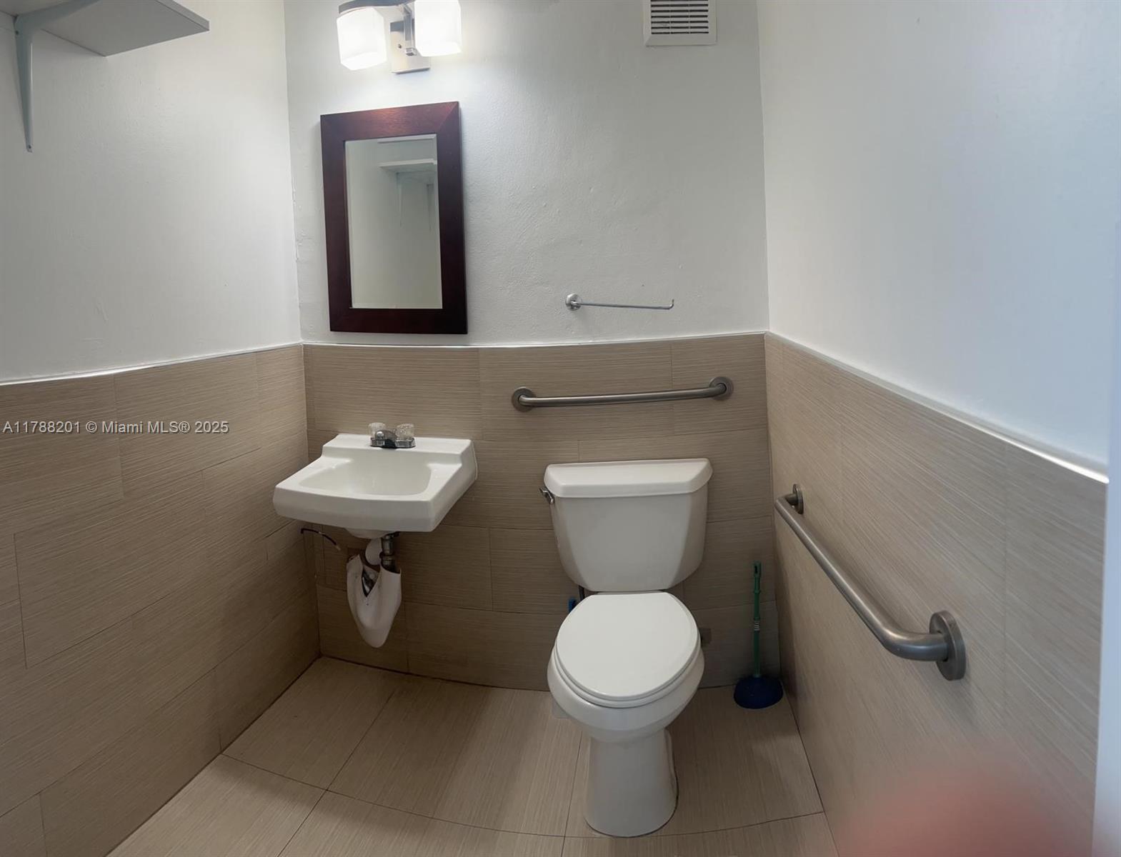 300 SW 107th Ave 207