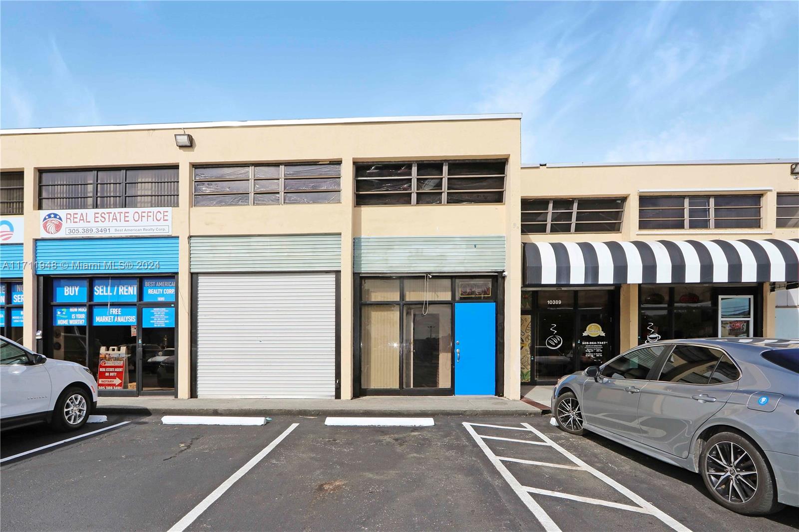 This flexible 1,900 sq. ft. commercial property offers a unique opportunity for businesses seeking a multi-purpose space with high adaptability. Previously used as a dance studio, the layout can easily be customized for a variety of uses, including office space, retail, or other creative enterprises. This can be perfect whether you're looking to establish a storefront, professional offices, or an event venue .
The space is conveniently divided into upstairs and downstairs areas that can function together or separately, offering flexibility for different business models. With two separate entrances, the property offers access for both clients and staff, enhancing its potential for retail or office use. MUST SEE!