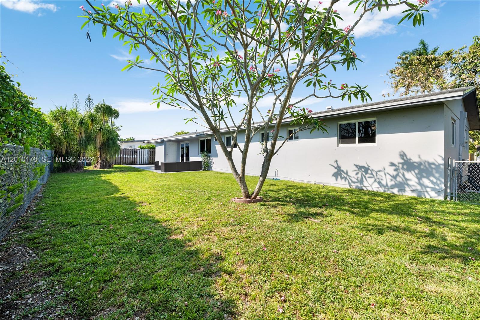OLD CUTLER COVE - Residential
