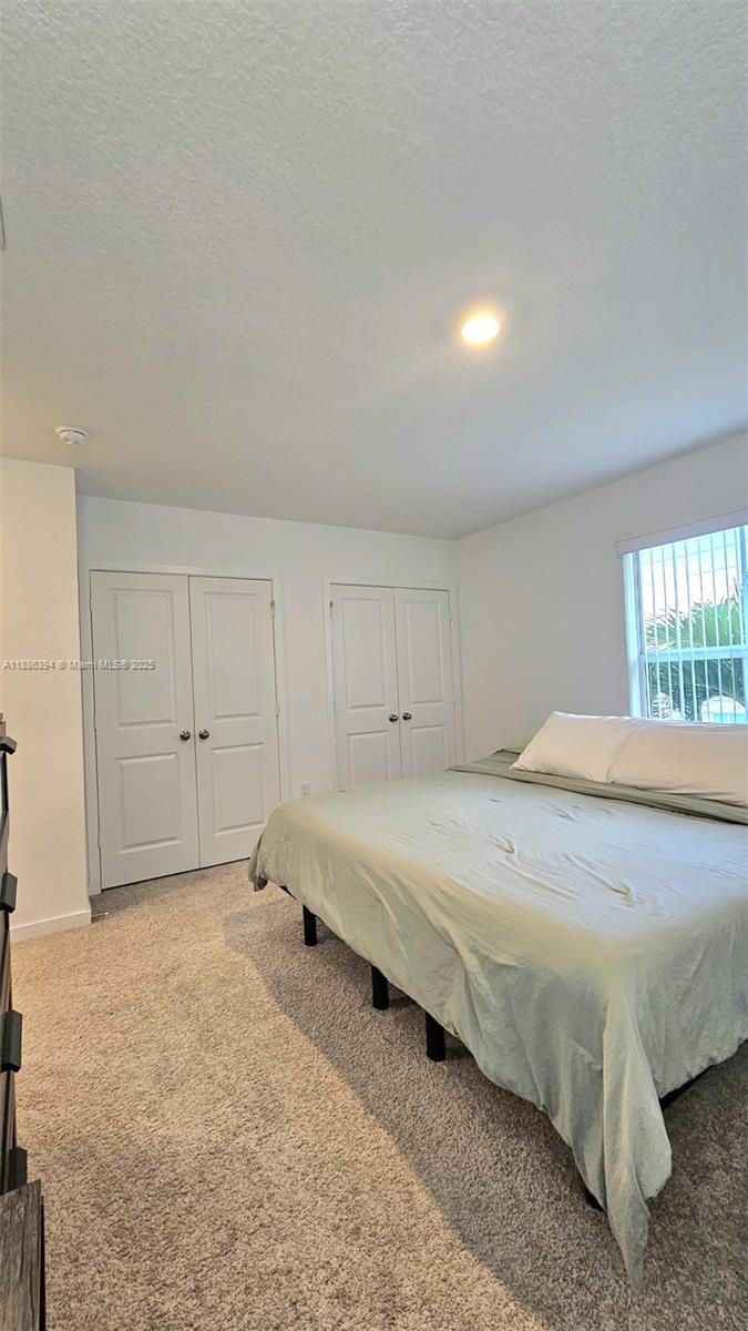 HIGHLAND OAKS - Residential Lease
