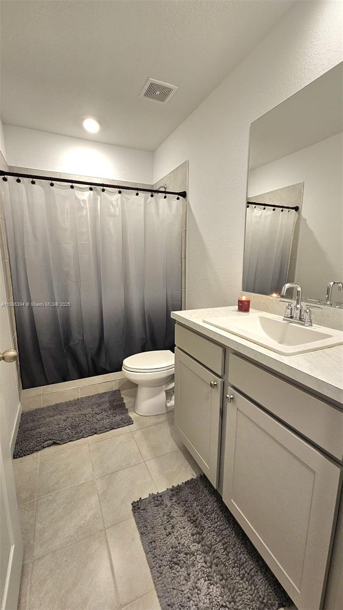 HIGHLAND OAKS - Residential Lease