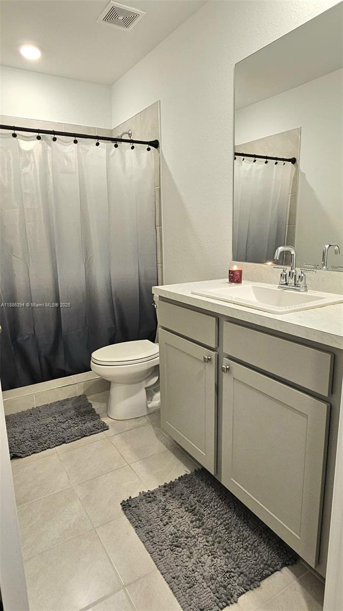 HIGHLAND OAKS - Residential Lease
