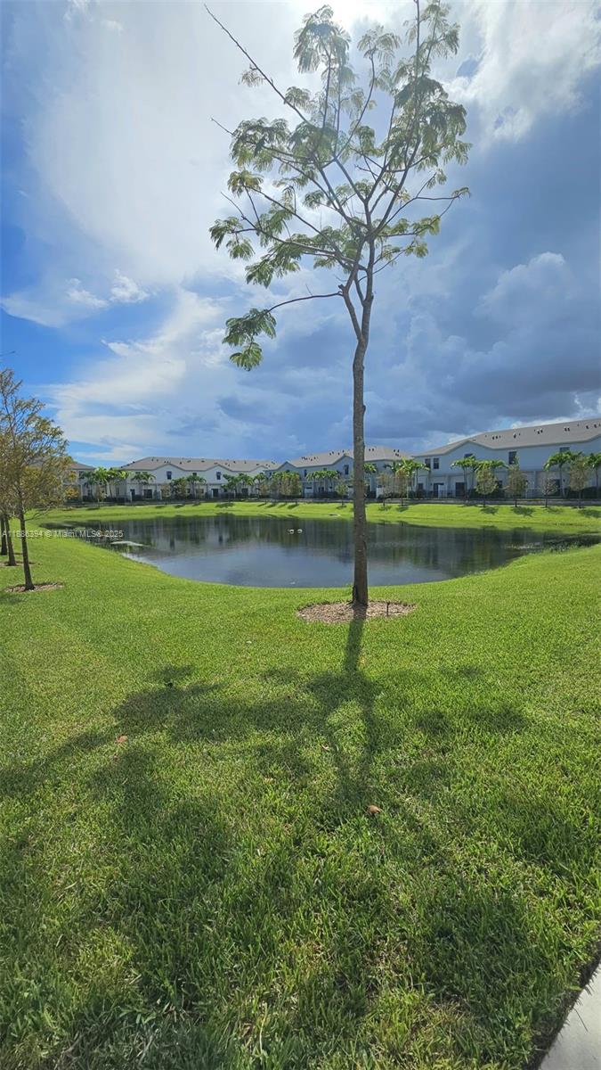 HIGHLAND OAKS - Residential Lease
