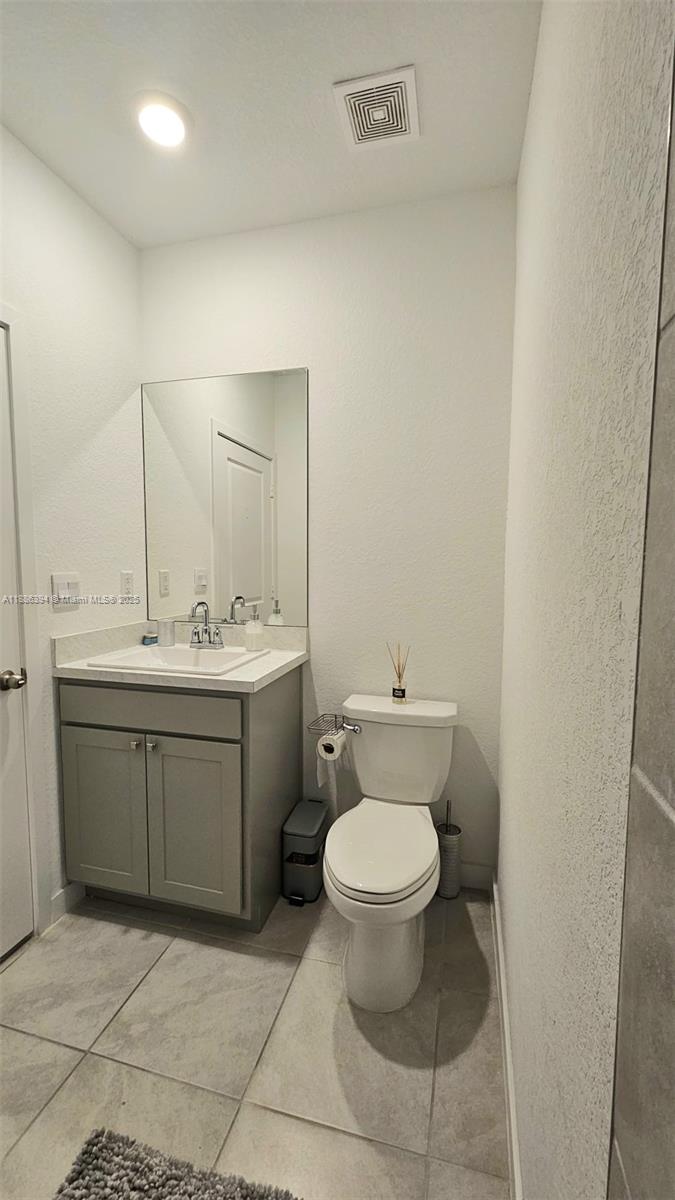 HIGHLAND OAKS - Residential Lease