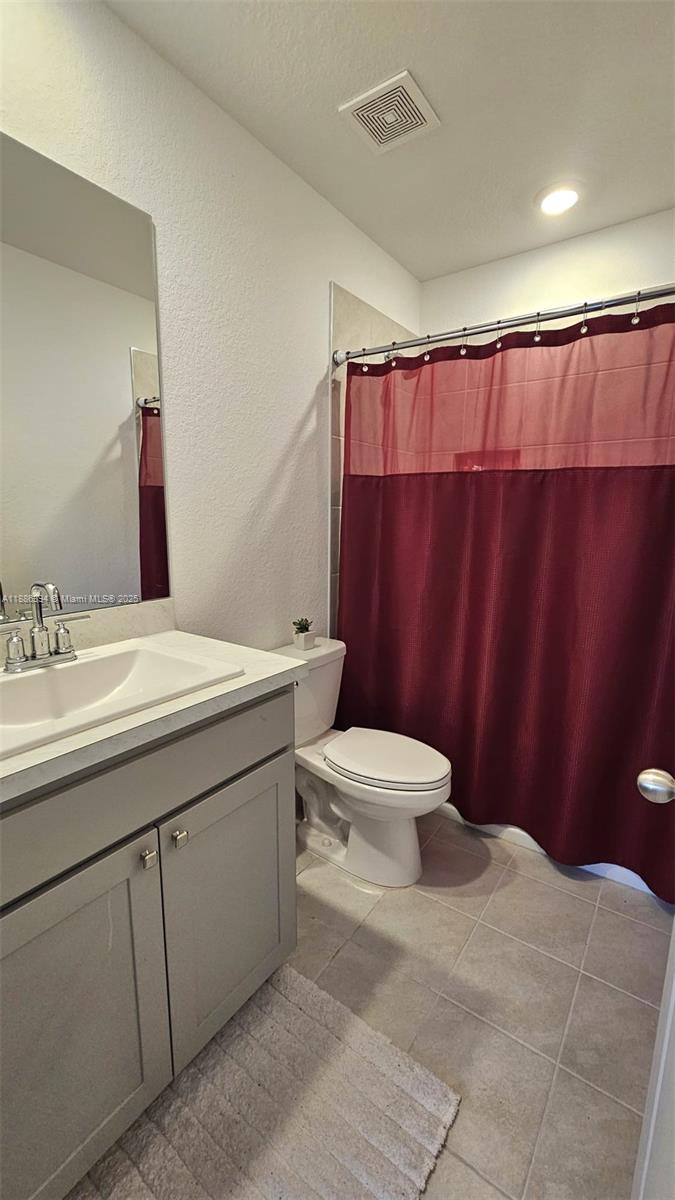 HIGHLAND OAKS - Residential Lease