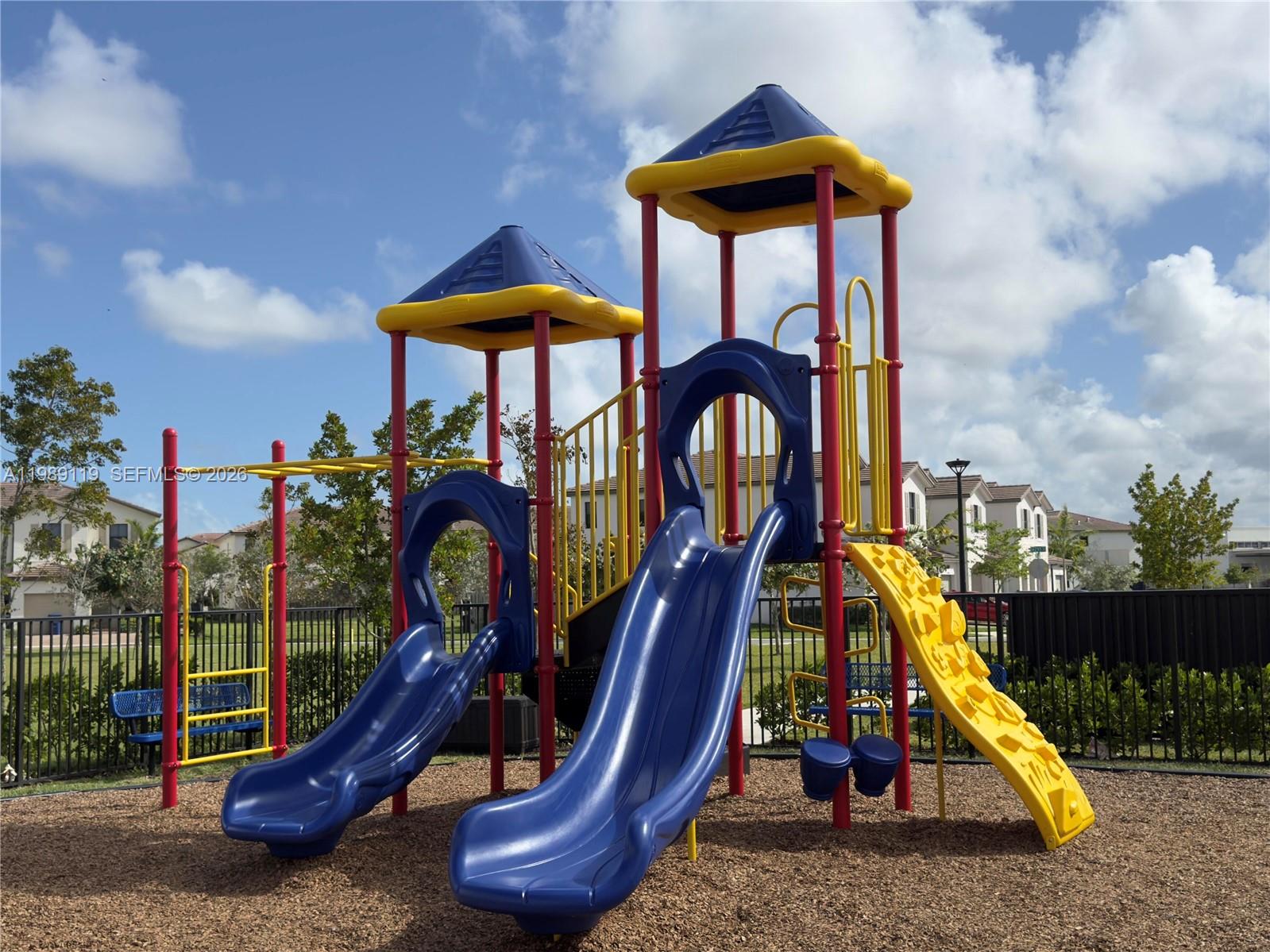 CALDWELL MARTIN SUBD - Residential