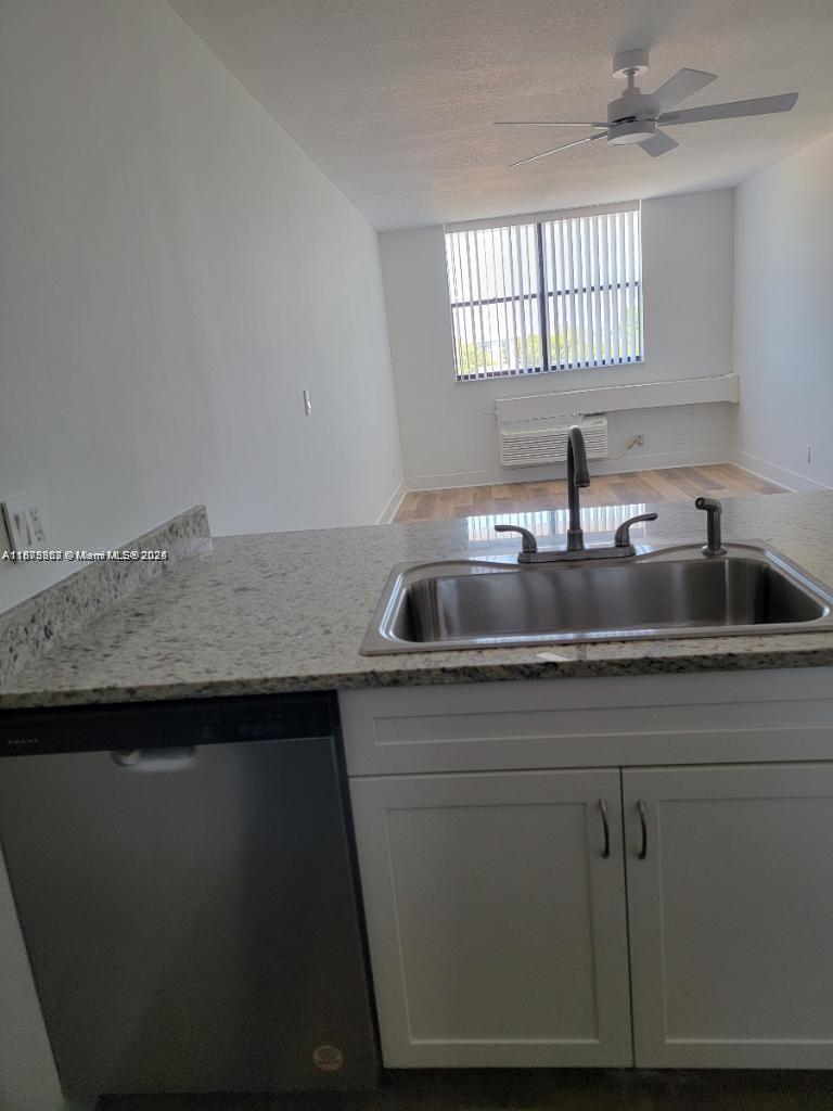 CORAL SPRINGS TOWER CLUB - Residential Lease