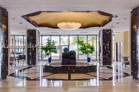 5161 Collins Ave 815