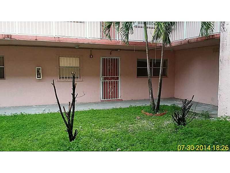 Very nice 2 bedroom and 2 bathroom 800 sqft condo. Located in highly sought out area and it's near major highways, great schools, and shopping plazas. This is a Fannie Mae HomePath property.