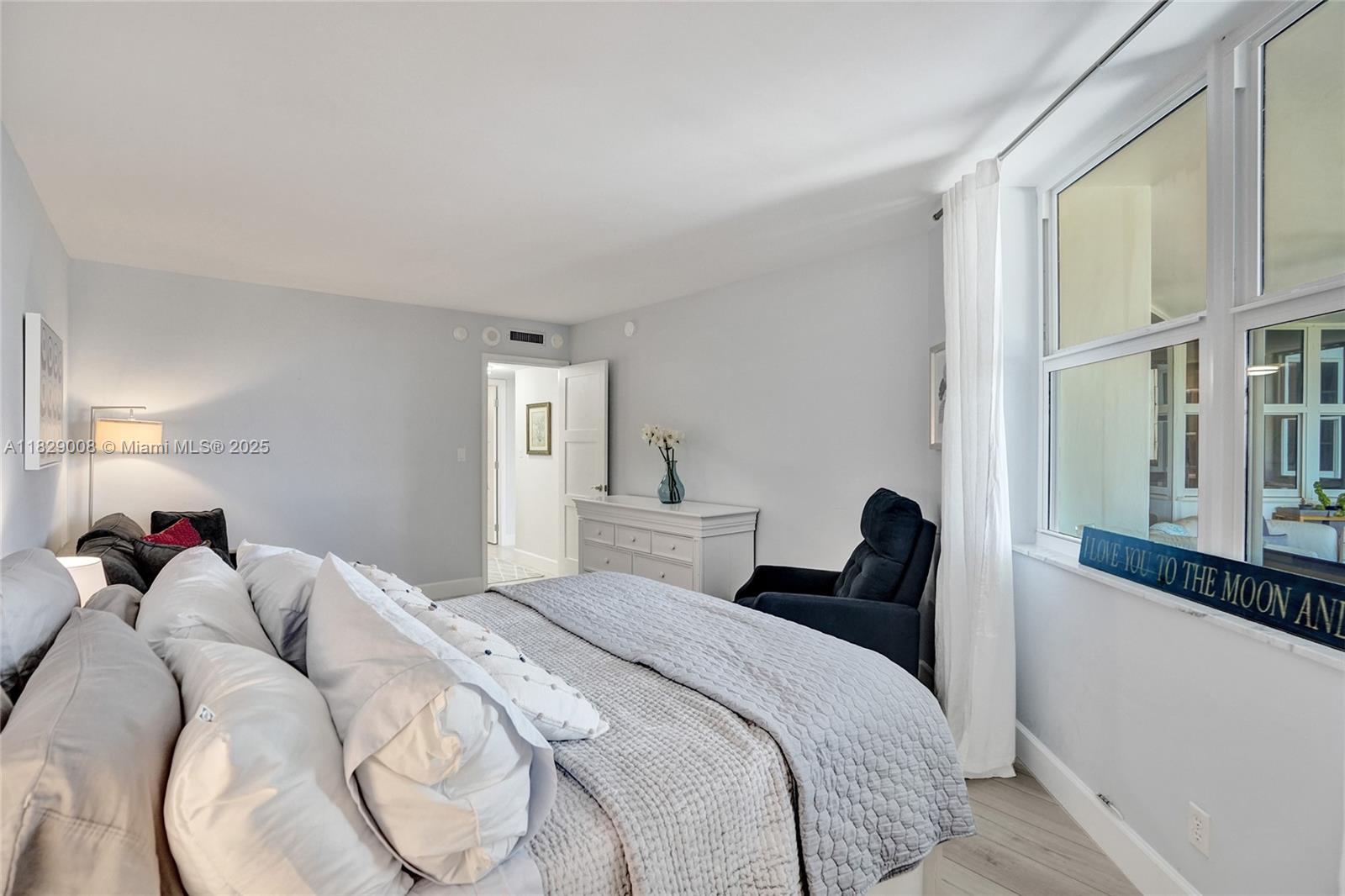 CLARIDGE CONDO - Residential