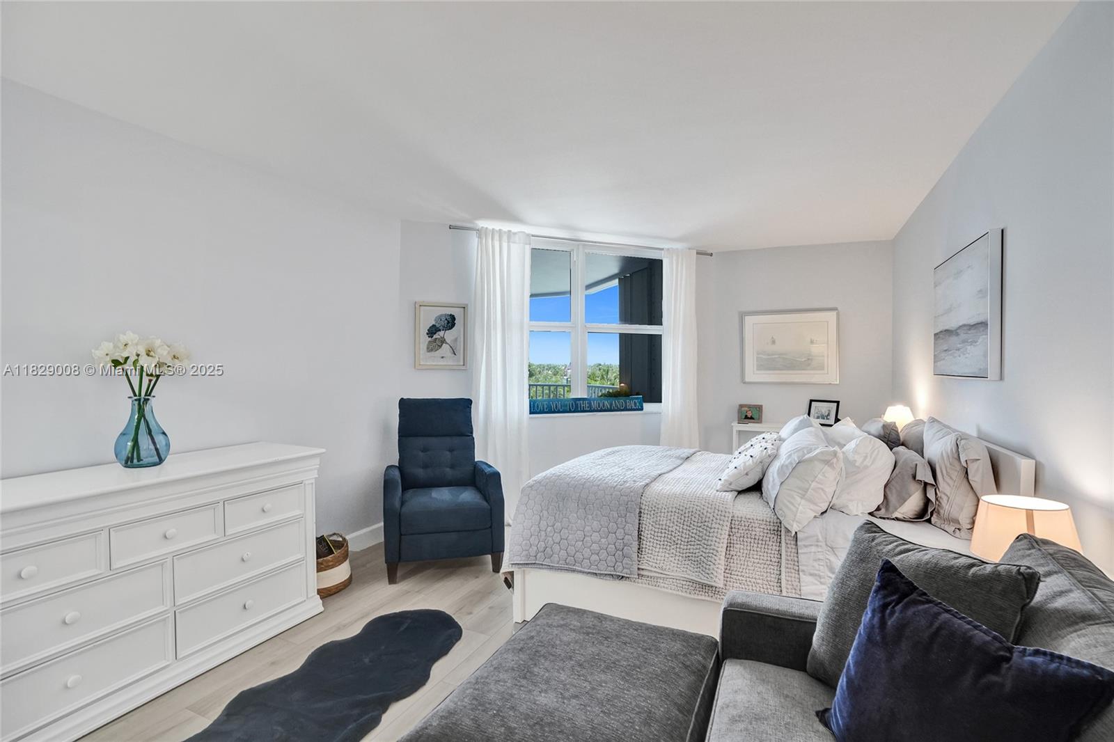 CLARIDGE CONDO - Residential