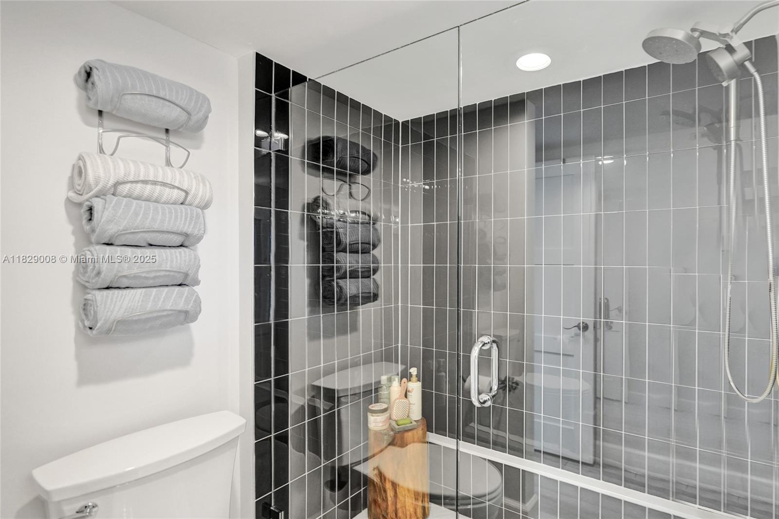 CLARIDGE CONDO - Residential