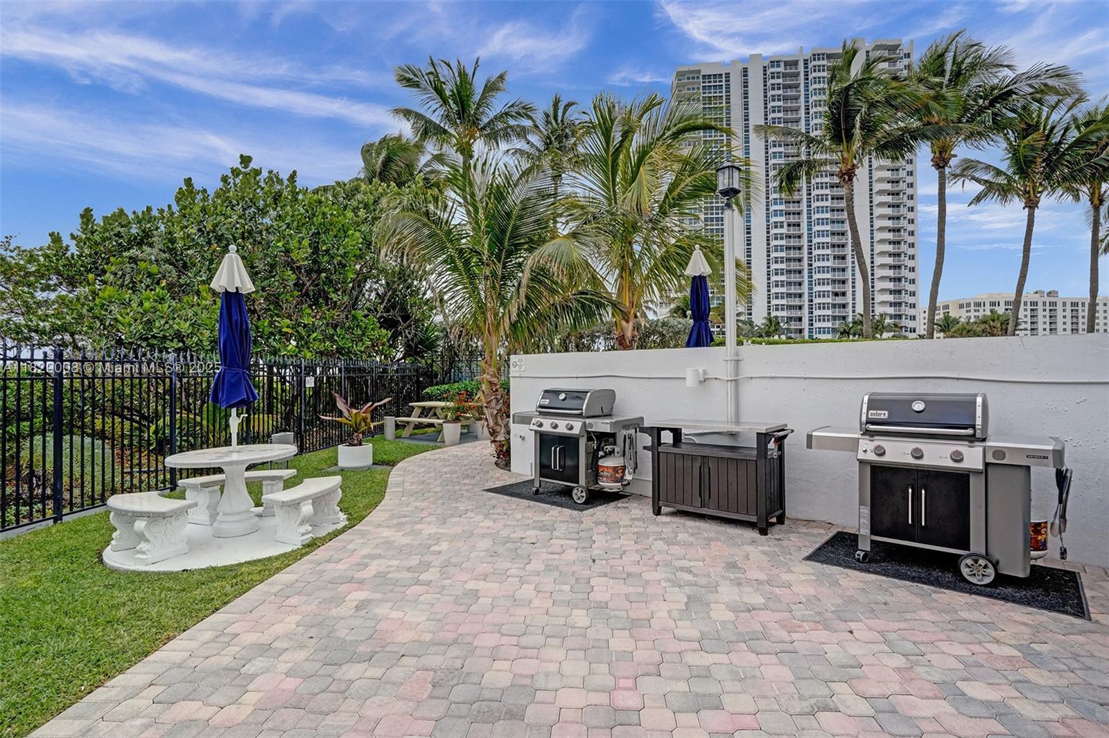 CLARIDGE CONDO - Residential