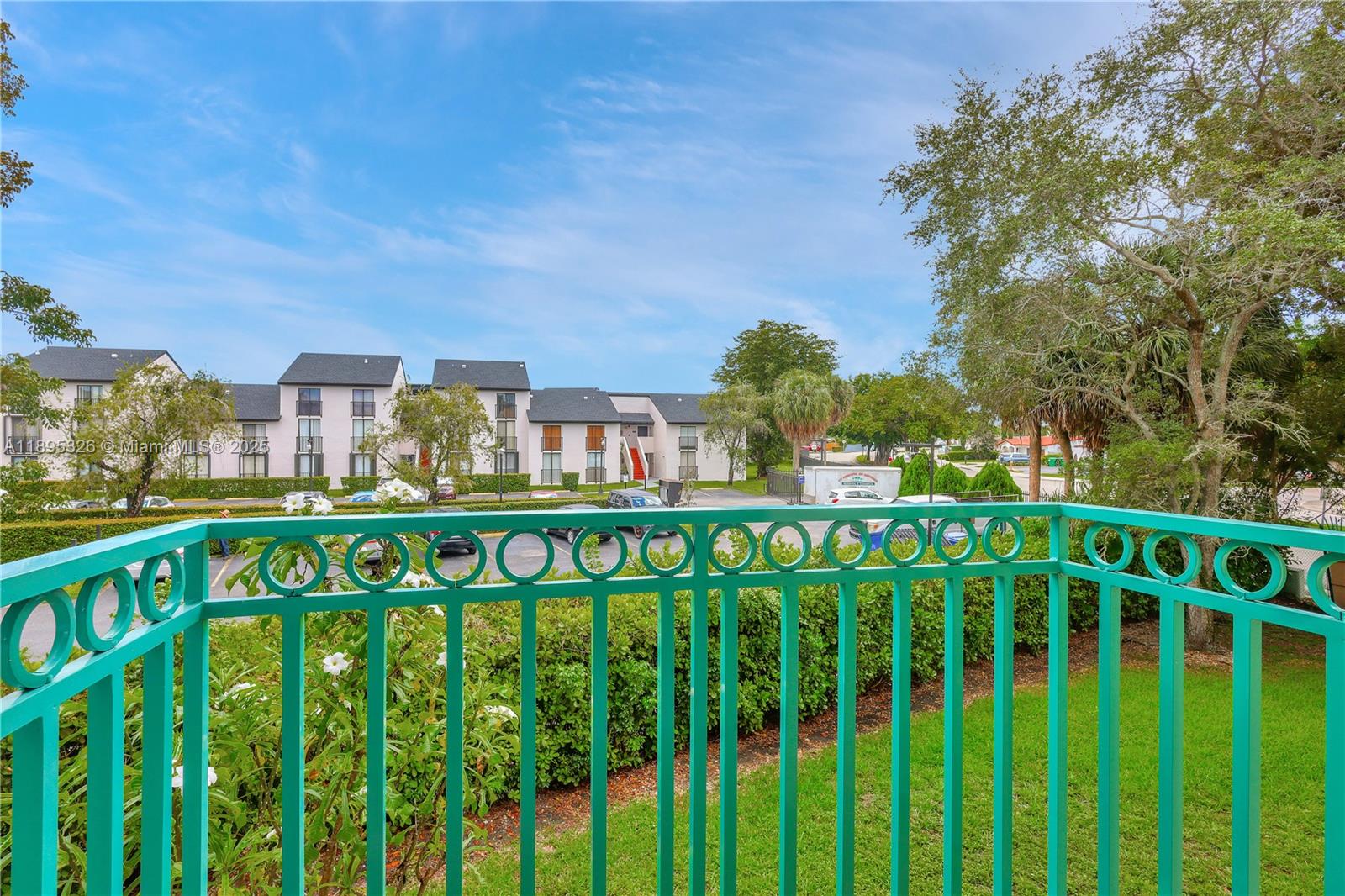 LAGO LINDO TOWNVILLAS CON - Residential