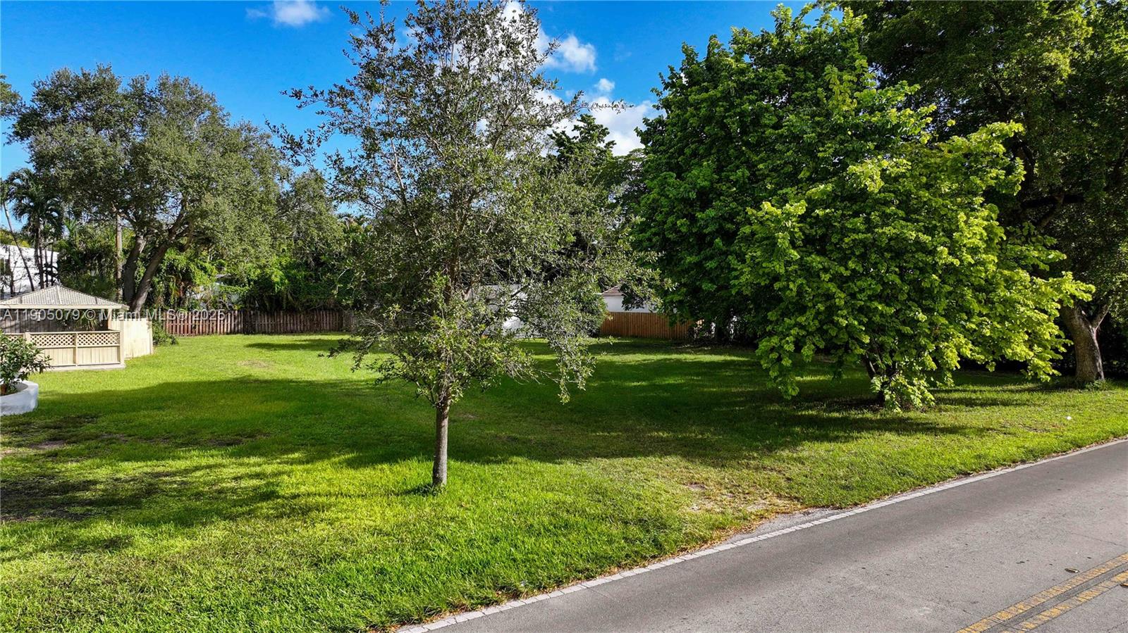 EL JARDIN - Residential