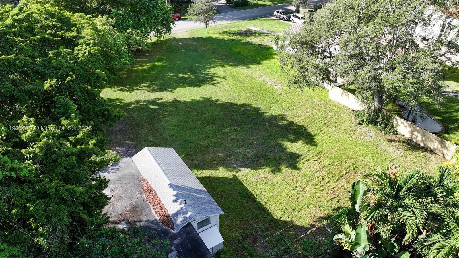 EL JARDIN - Residential