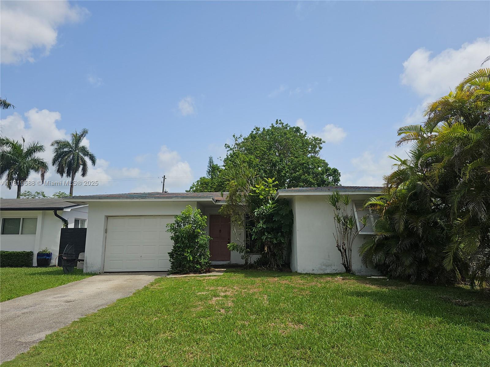 Property for Sale at 131 Ne 18th St, Homestead, Miami-Dade County, Florida - Bedrooms: 3 
Bathrooms: 2  - $420,000