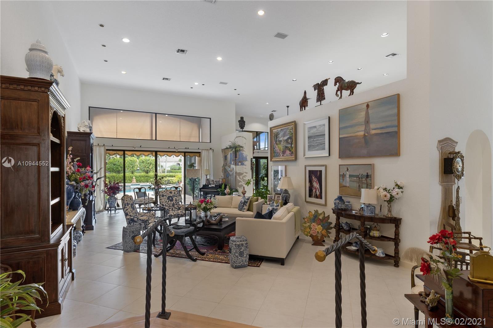 VINTAGE ISLE - Residential