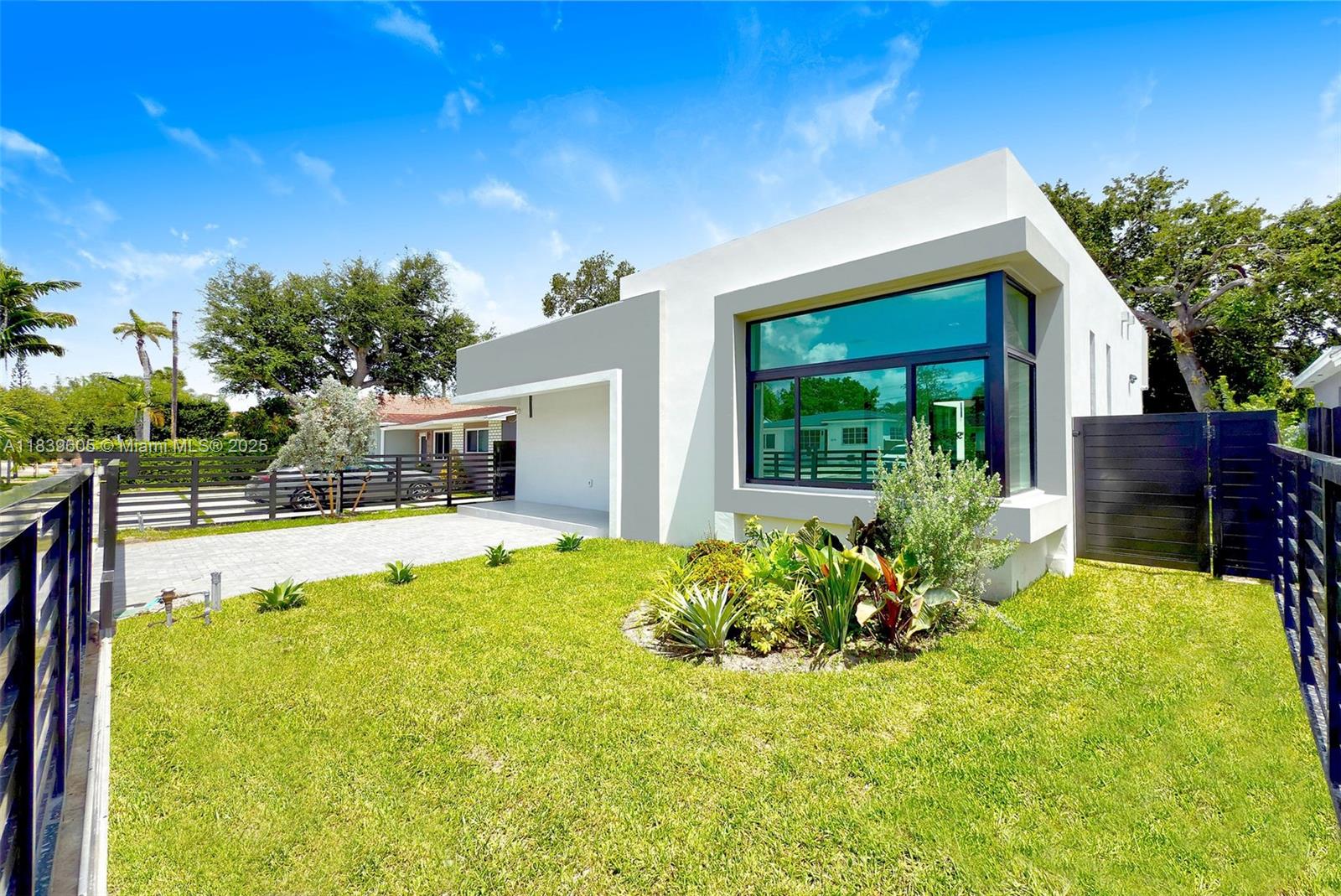 4109 SW 9th Ter
