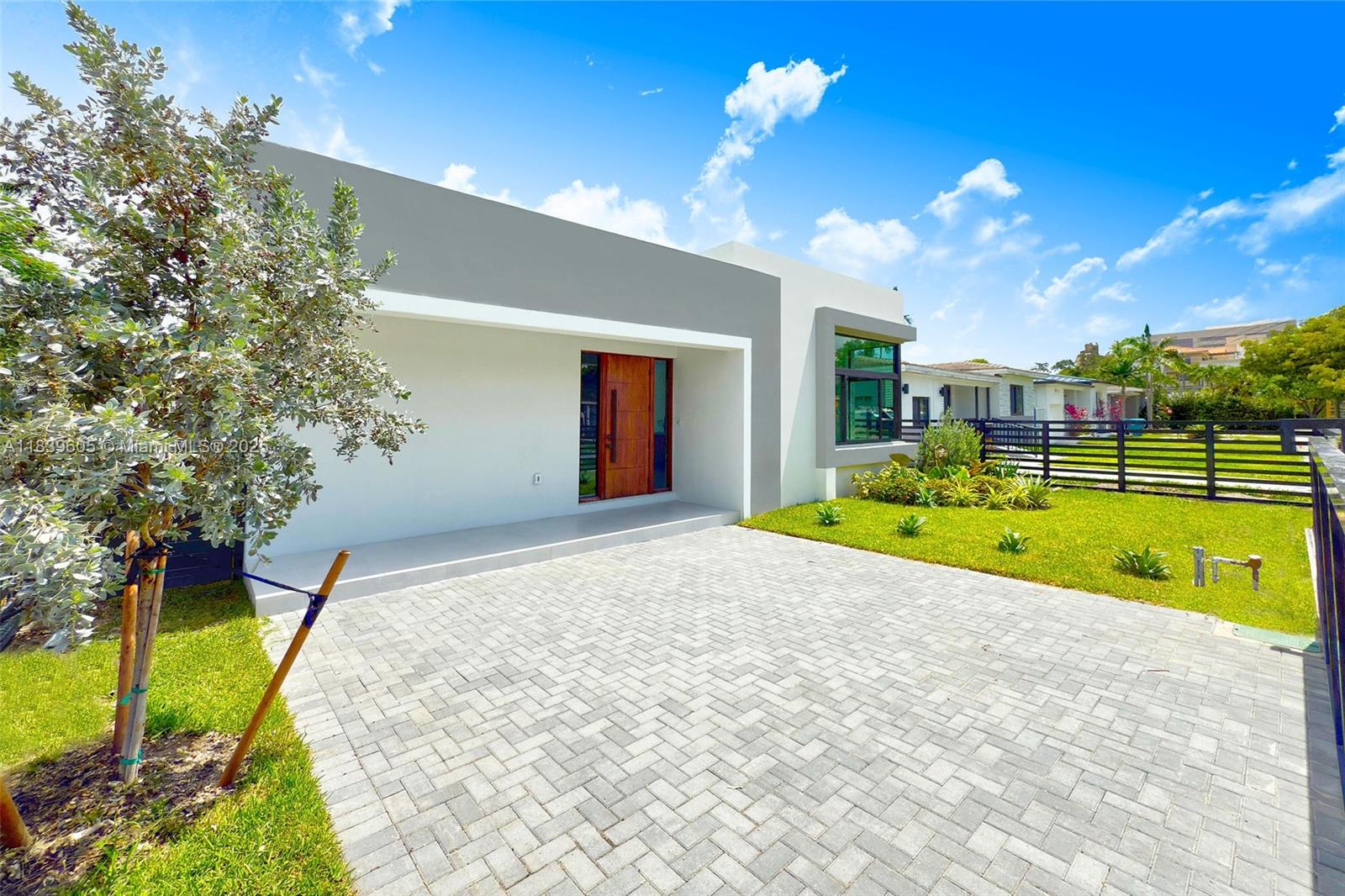 4109 SW 9th Ter
