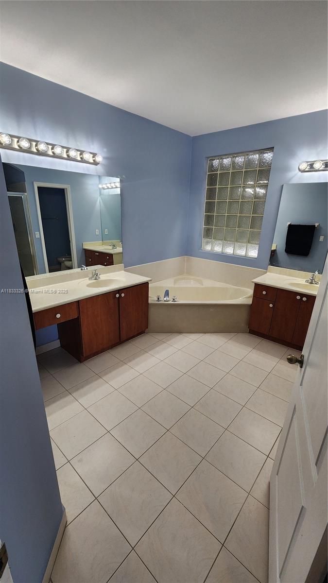 PARK LAKES SEC 4 - Residential