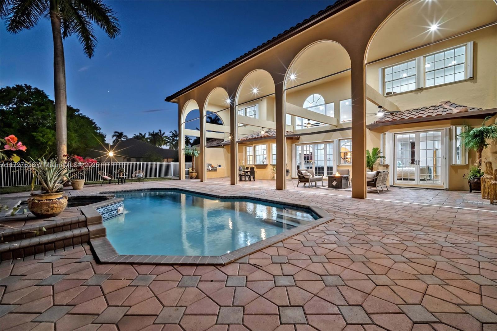 WINDMILL LAKE ESTATES - Residential