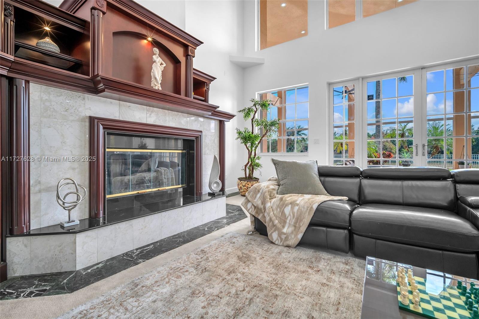 WINDMILL LAKE ESTATES - Residential
