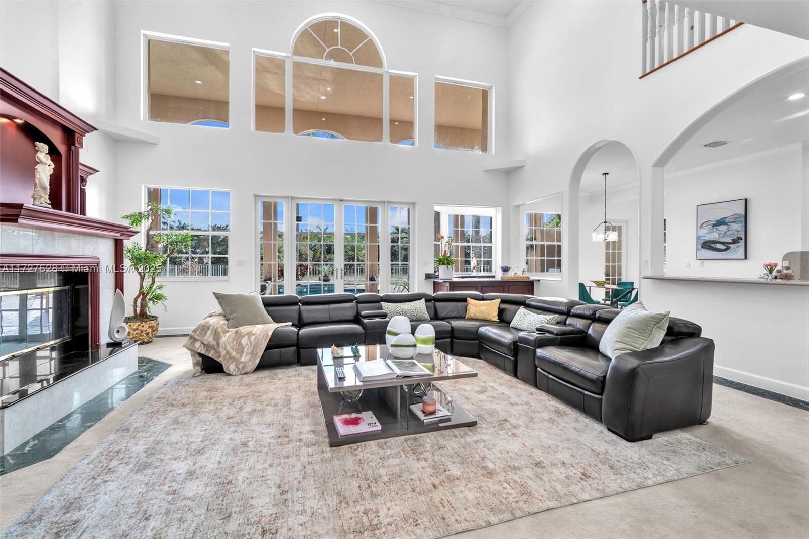 WINDMILL LAKE ESTATES - Residential