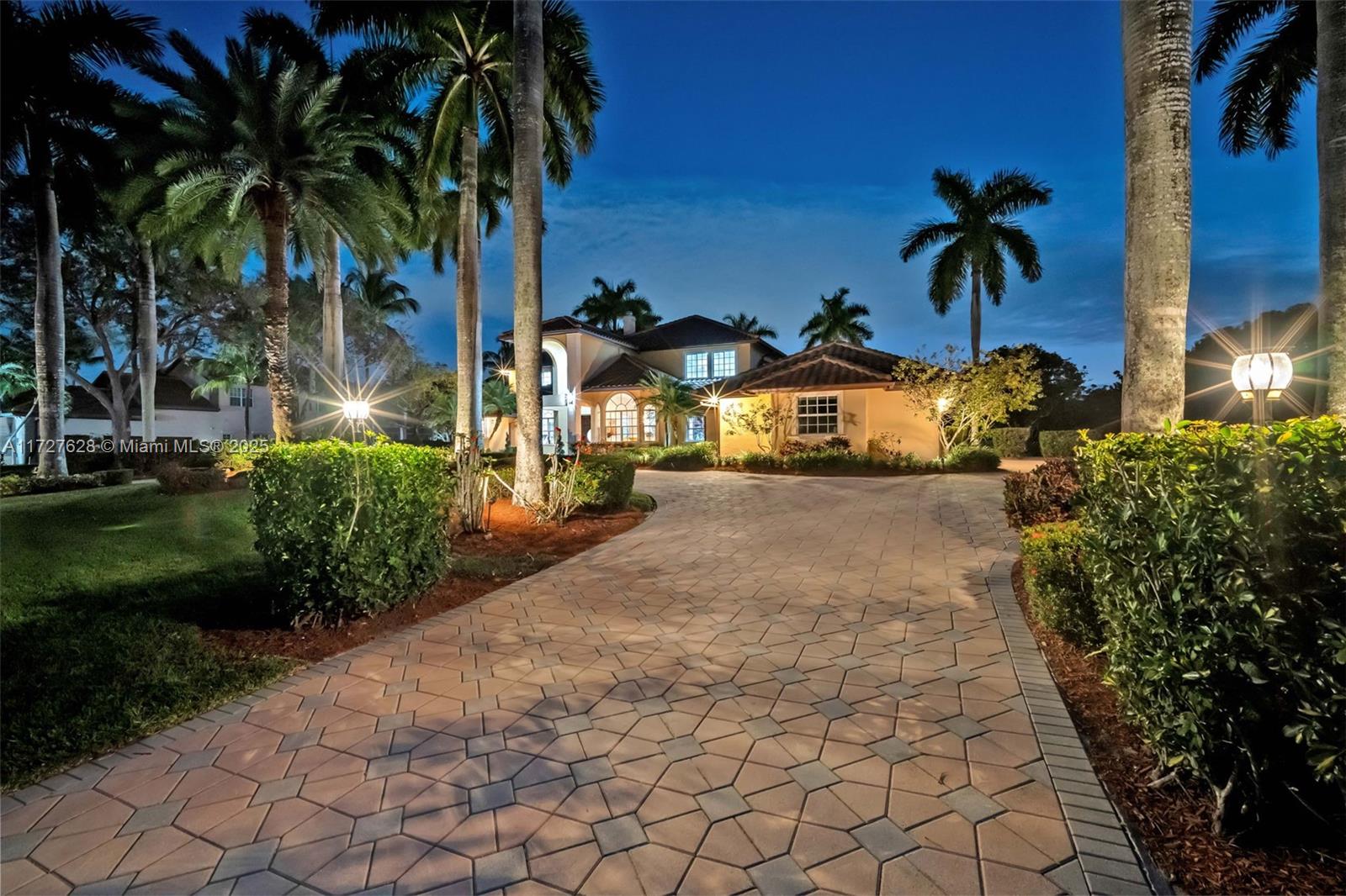 WINDMILL LAKE ESTATES - Residential