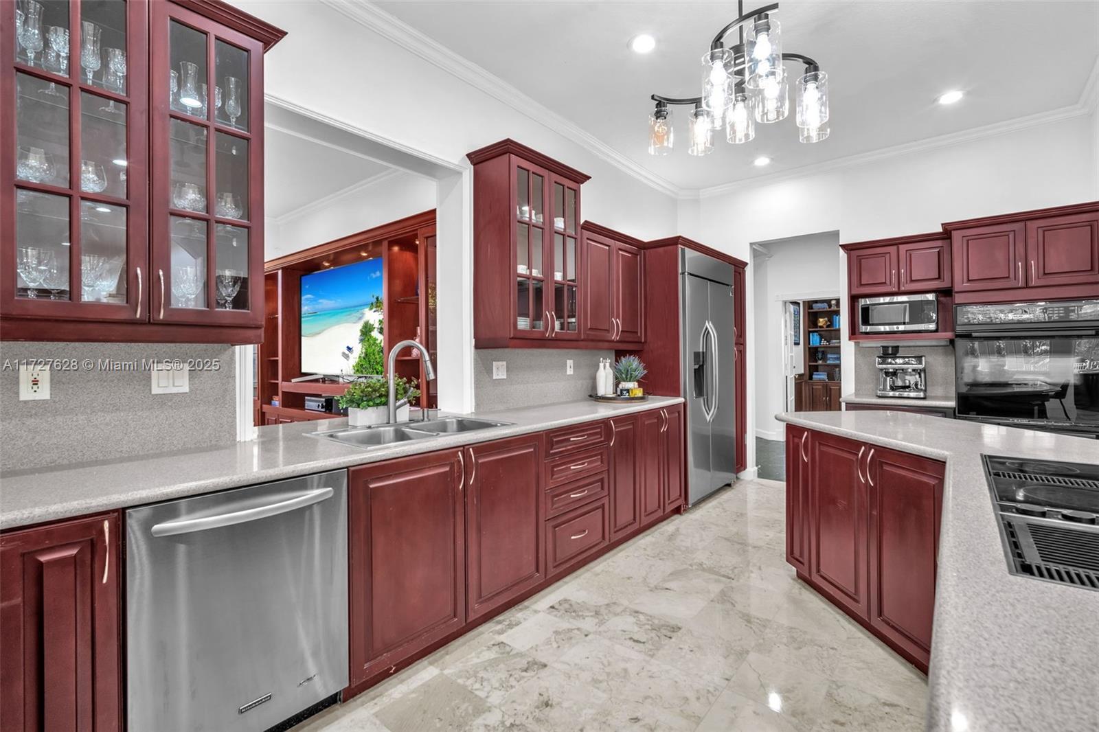 WINDMILL LAKE ESTATES - Residential