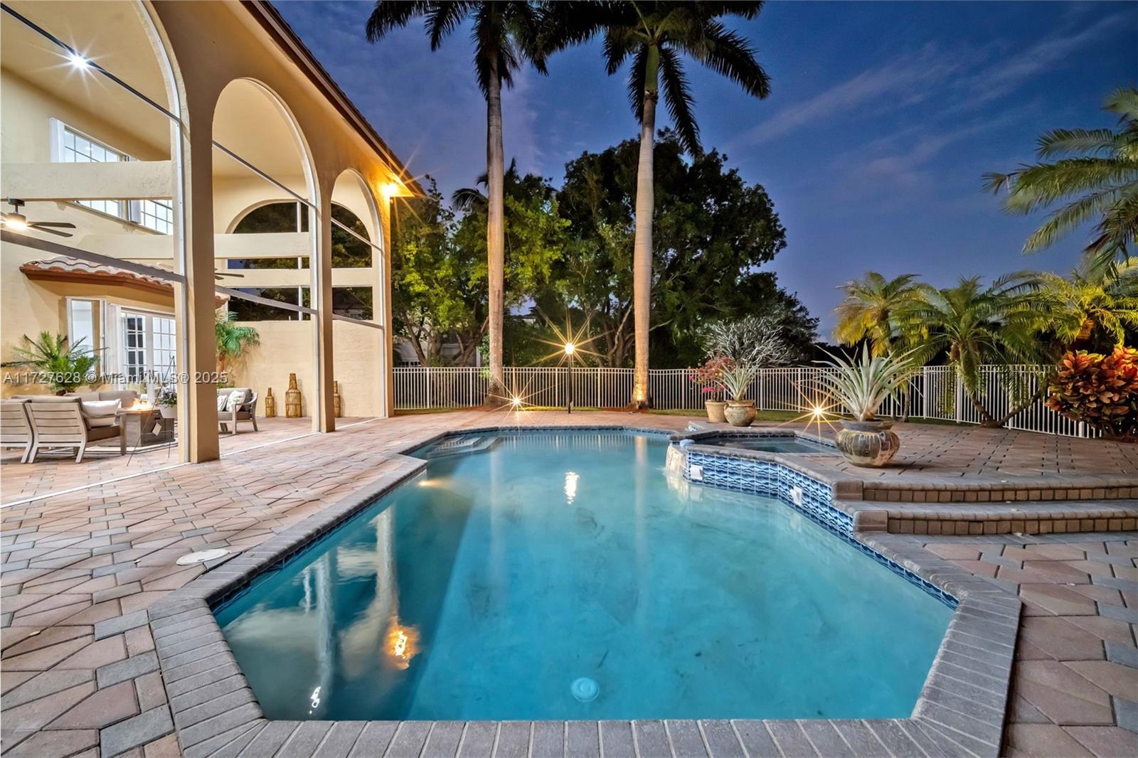 WINDMILL LAKE ESTATES - Residential