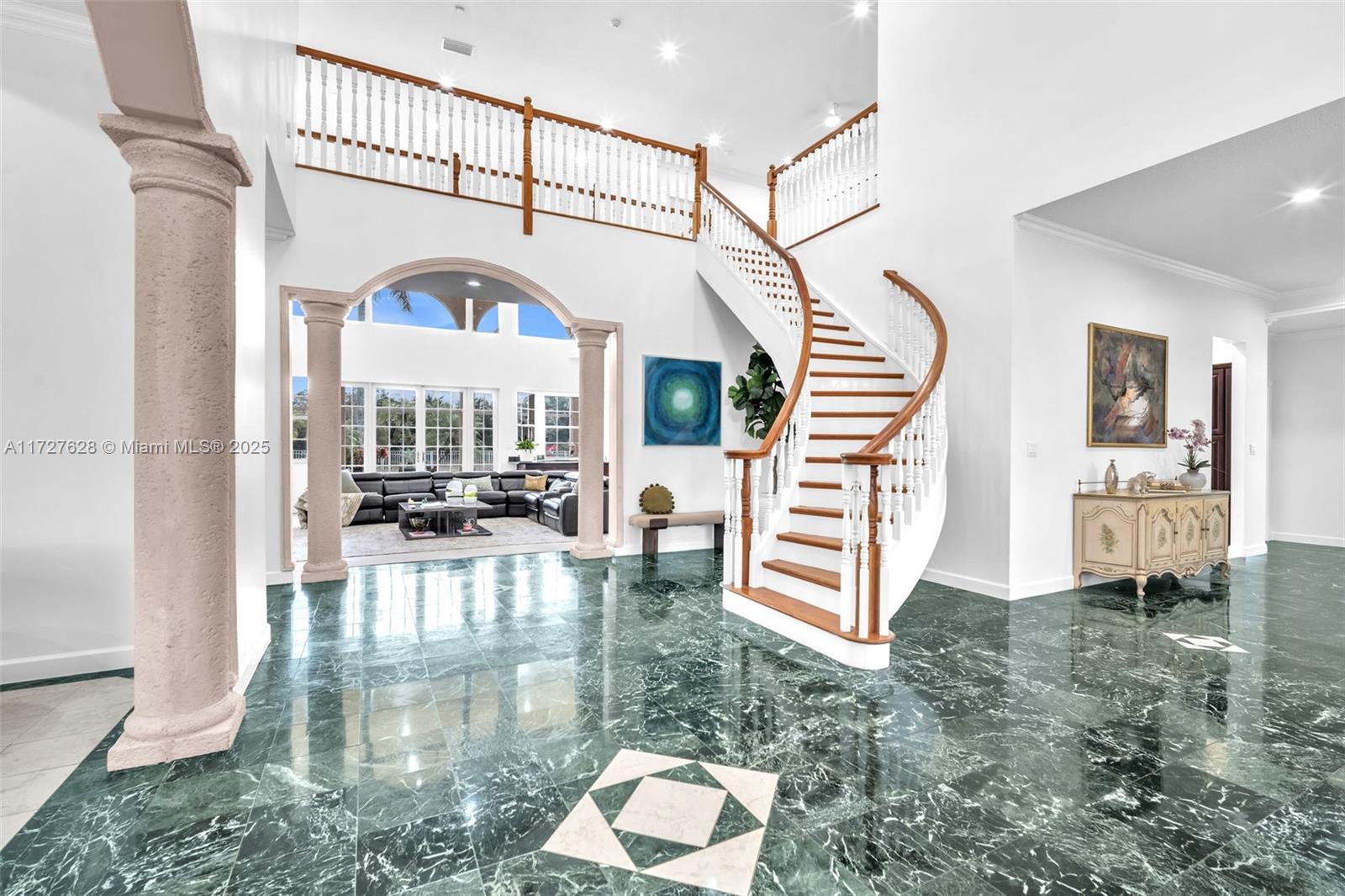 WINDMILL LAKE ESTATES - Residential