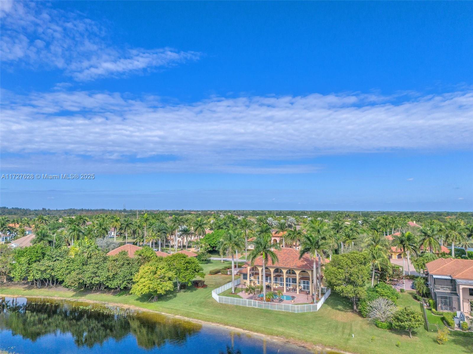 WINDMILL LAKE ESTATES - Residential