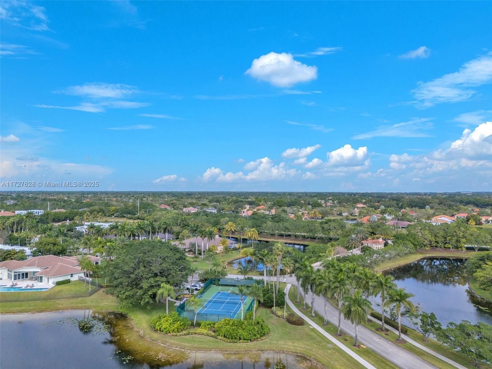 WINDMILL LAKE ESTATES - Residential