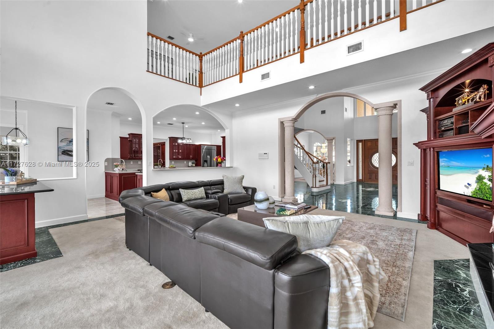 WINDMILL LAKE ESTATES - Residential