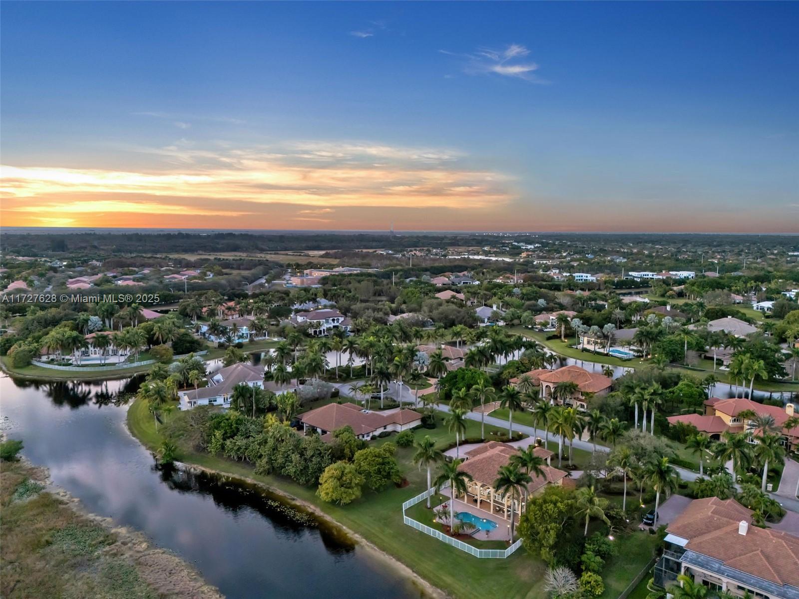 WINDMILL LAKE ESTATES - Residential