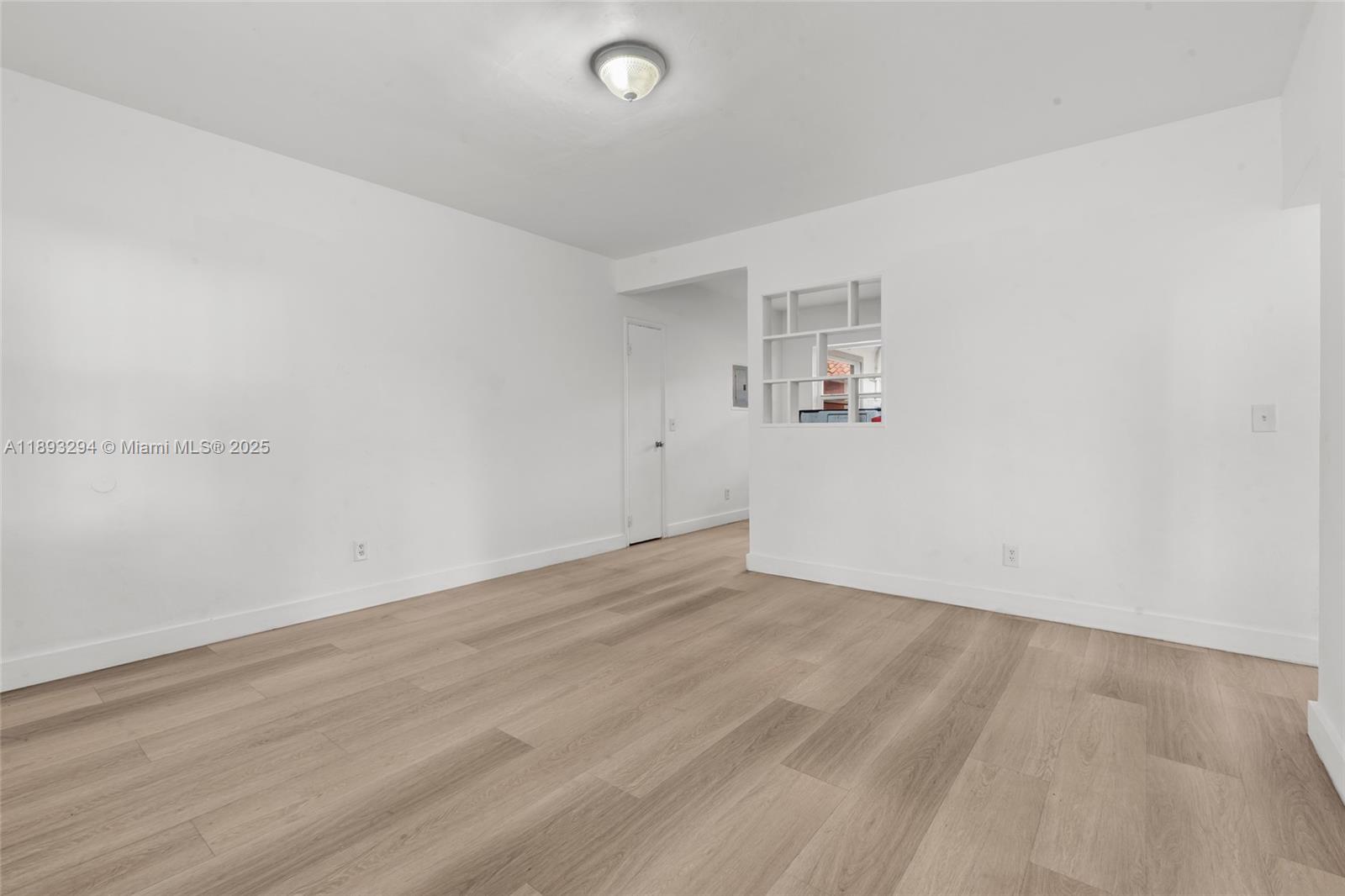 NO MIAMI EST SEC 3 - Residential Lease