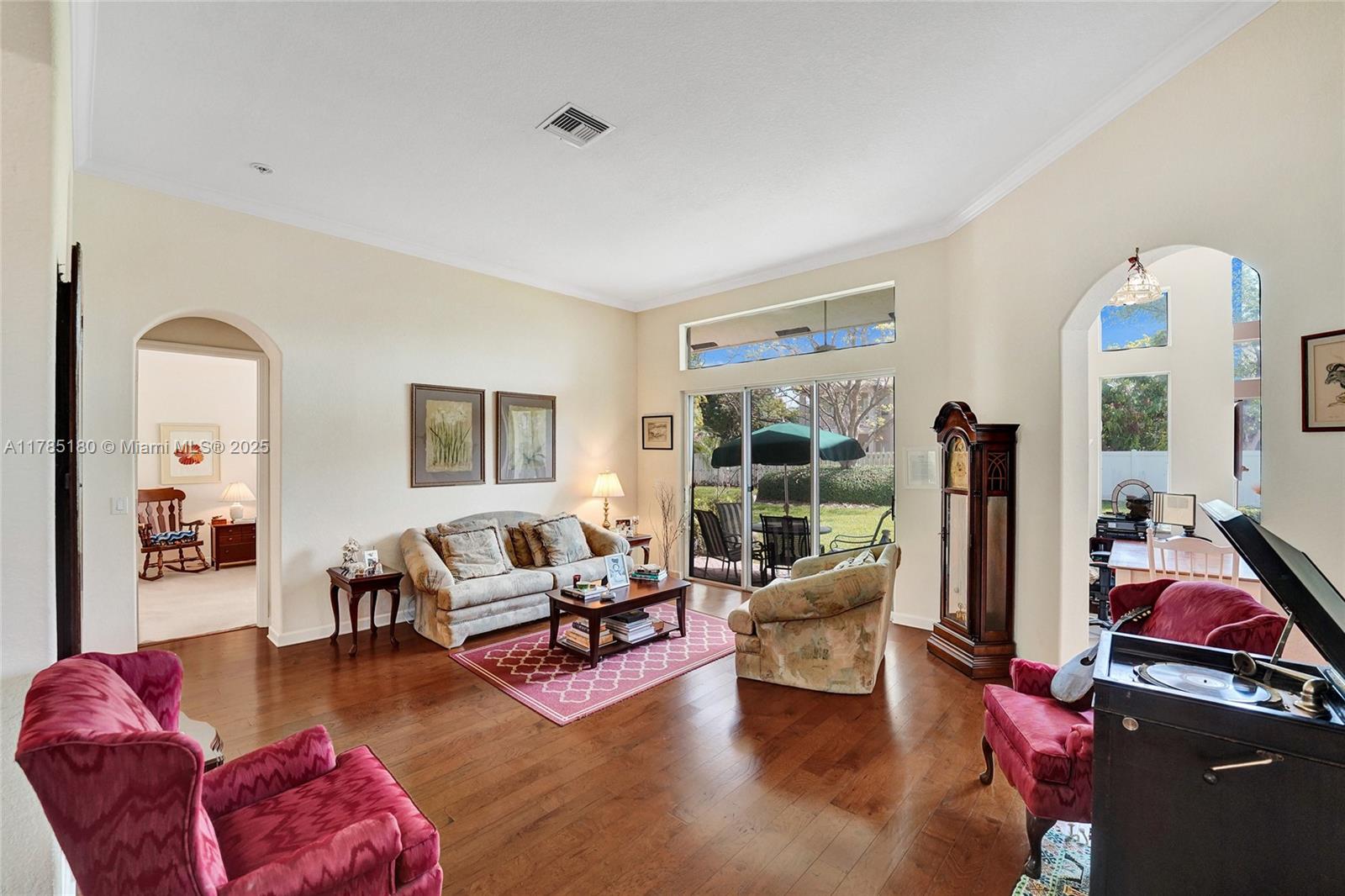 PEMBROKE ISLES III - Residential