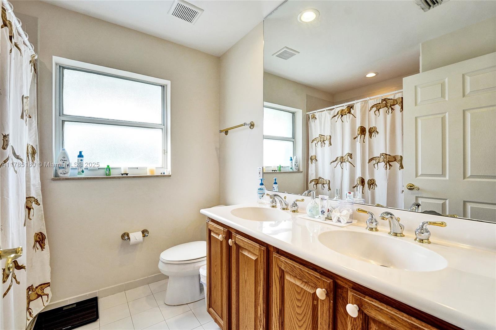PEMBROKE ISLES III - Residential