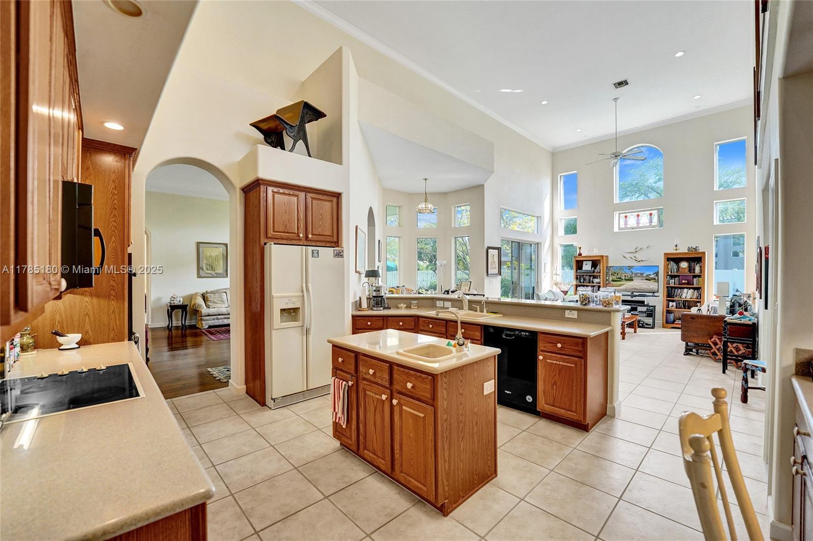 PEMBROKE ISLES III - Residential