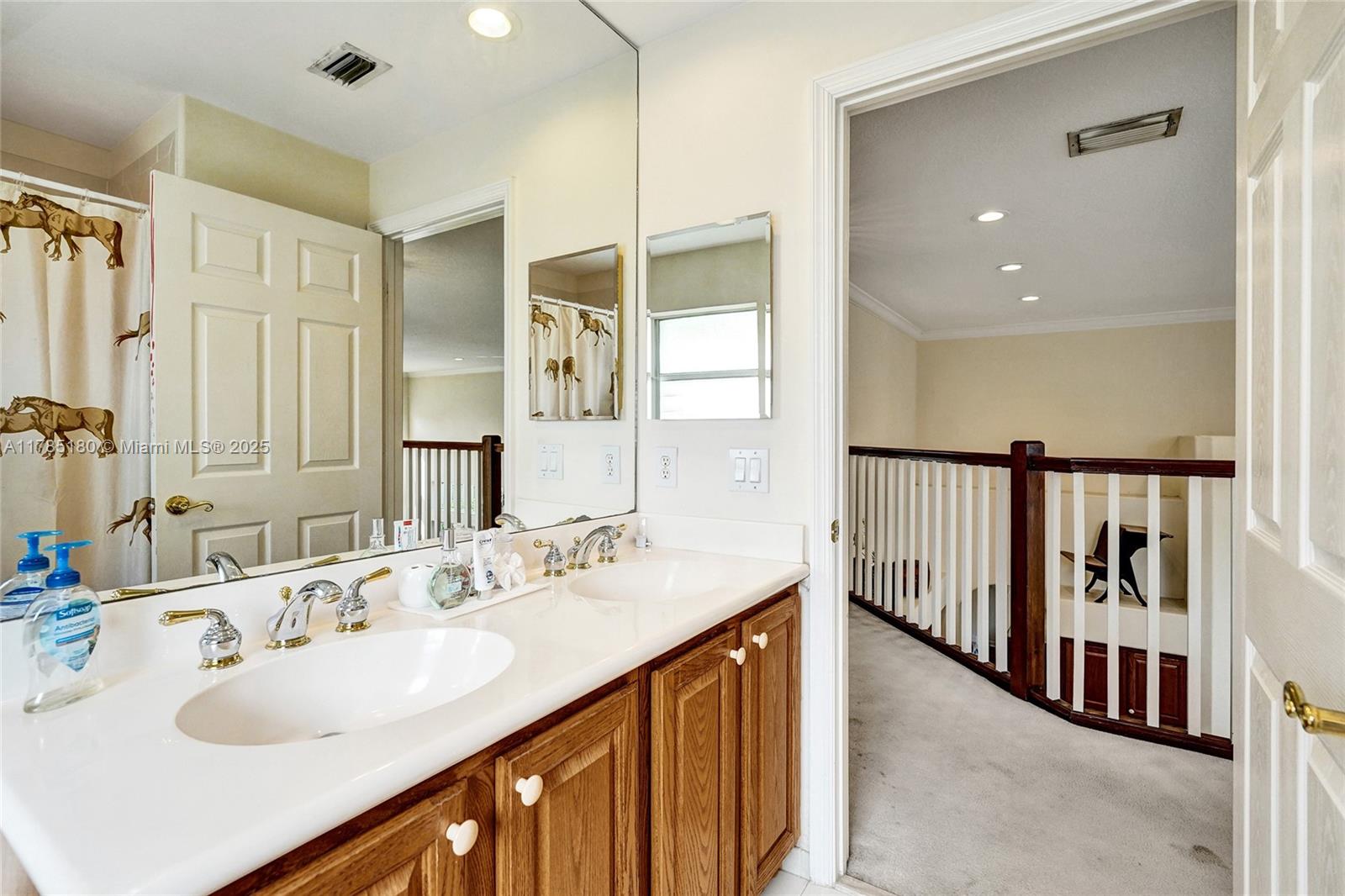 PEMBROKE ISLES III - Residential