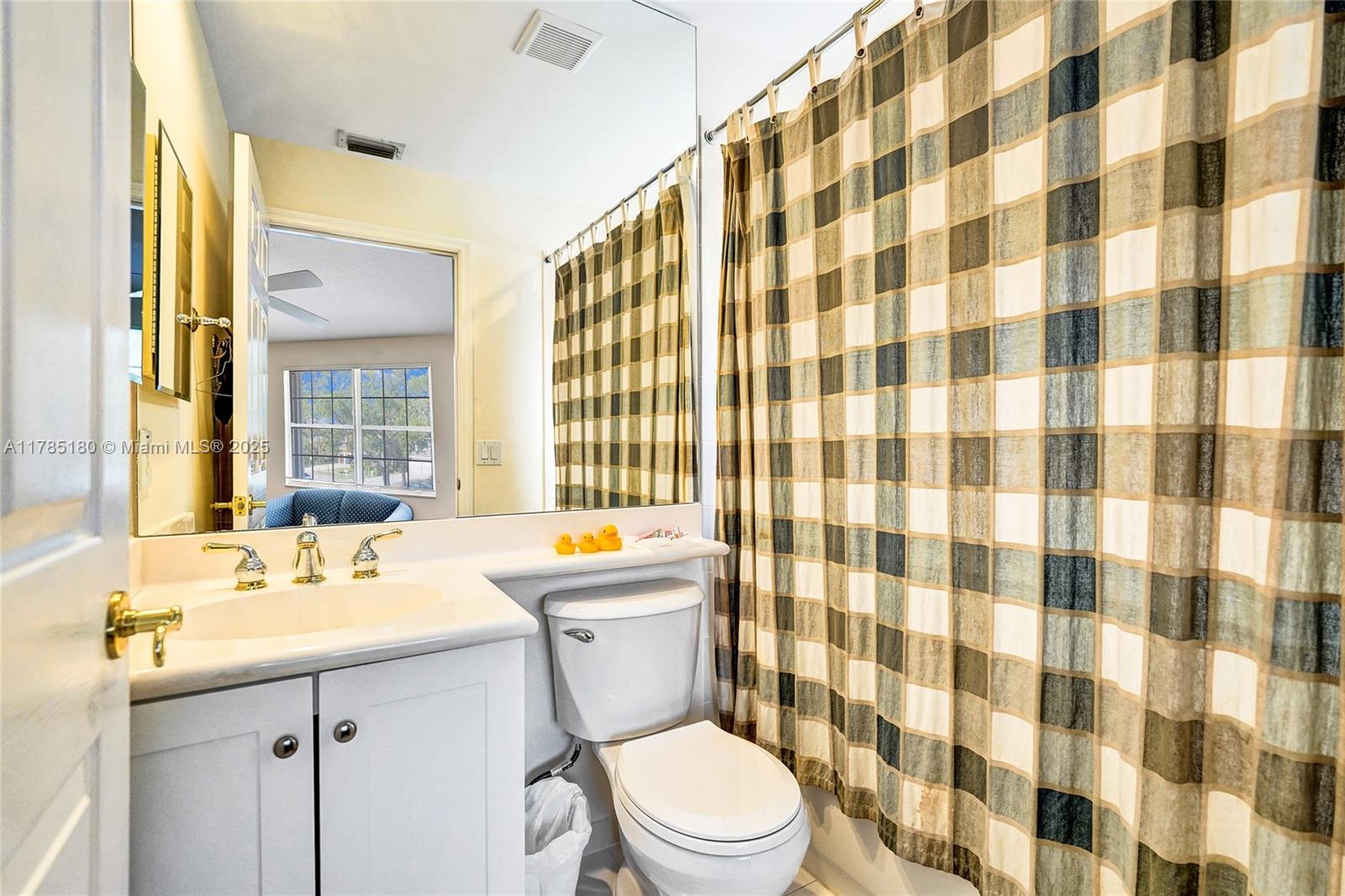 PEMBROKE ISLES III - Residential