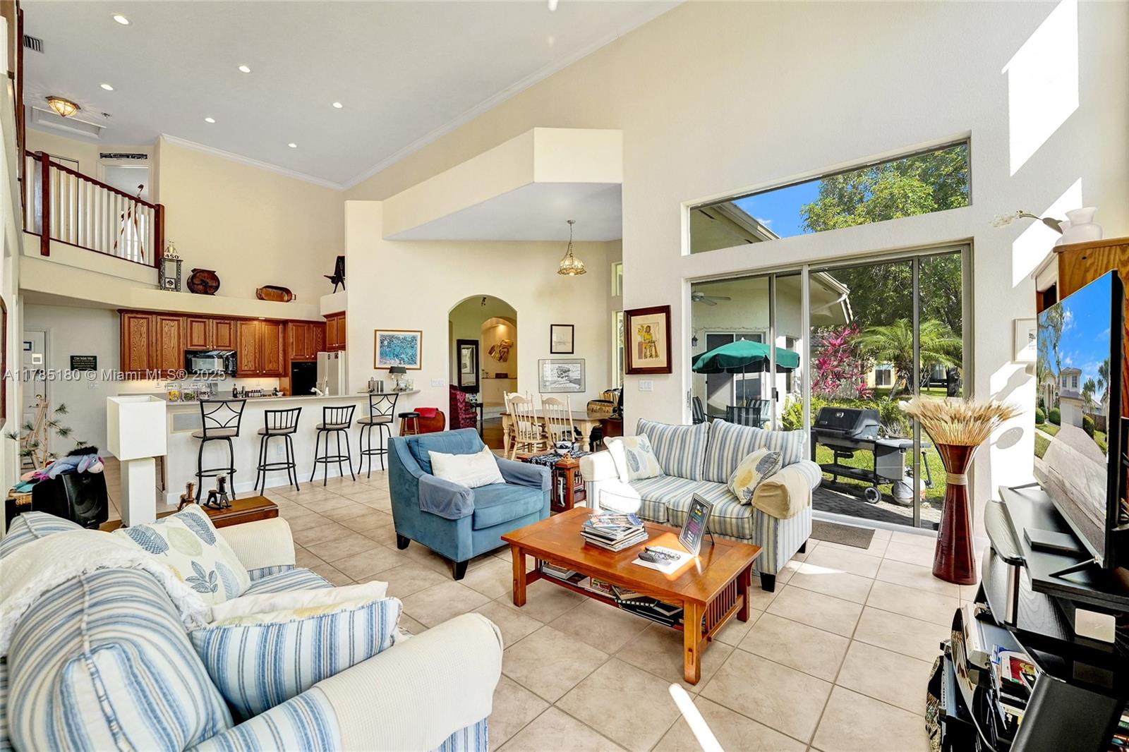 PEMBROKE ISLES III - Residential