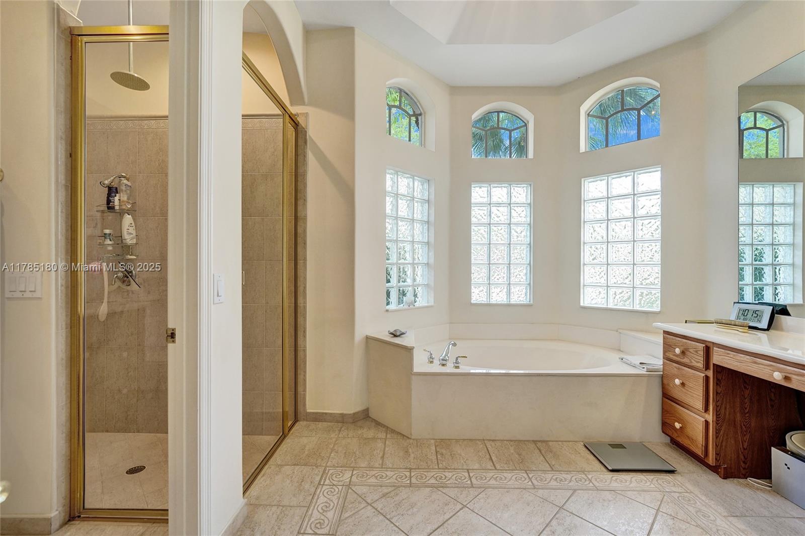 PEMBROKE ISLES III - Residential