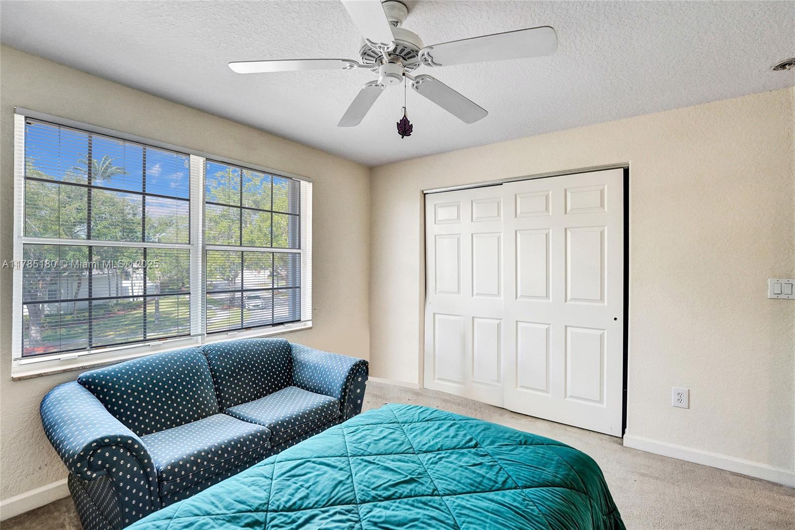 PEMBROKE ISLES III - Residential