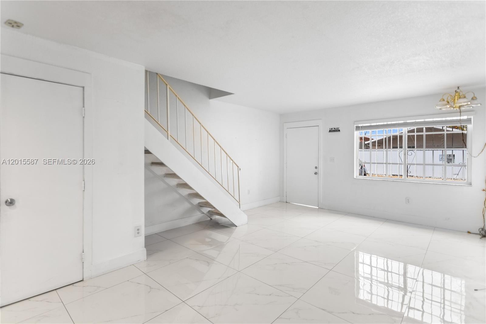 OASIS EN MANGO HILL CONDO - Residential