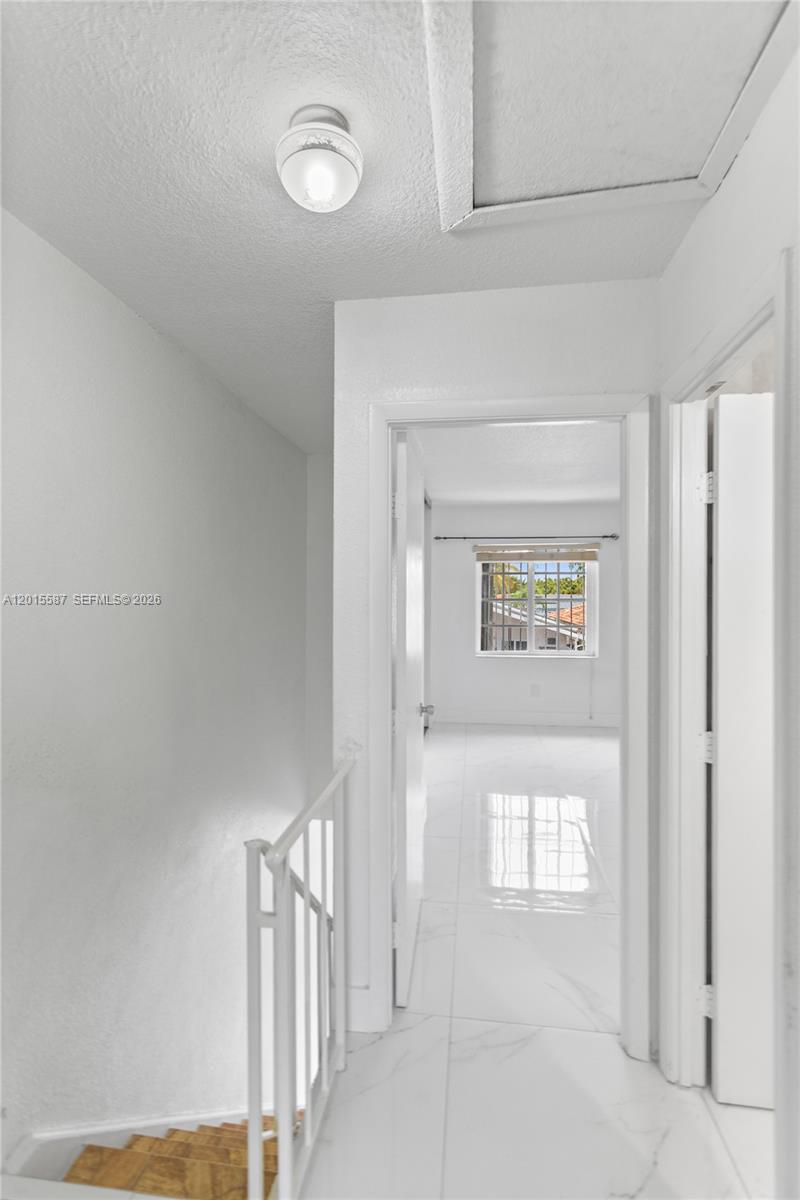 OASIS EN MANGO HILL CONDO - Residential