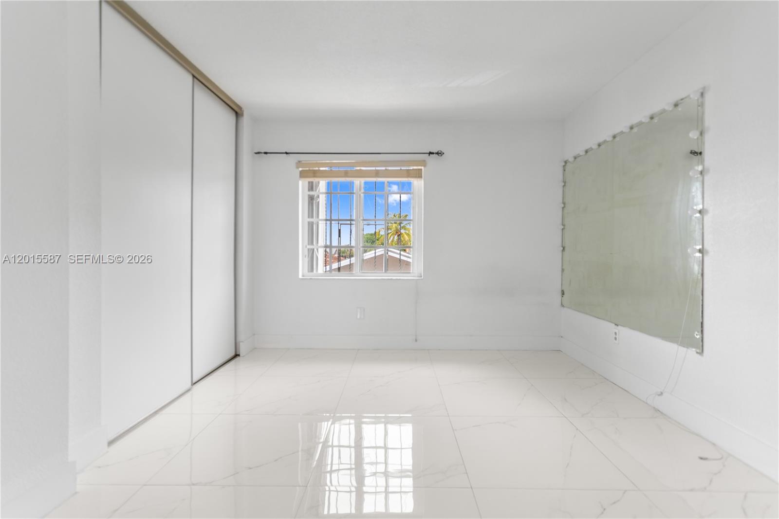 OASIS EN MANGO HILL CONDO - Residential