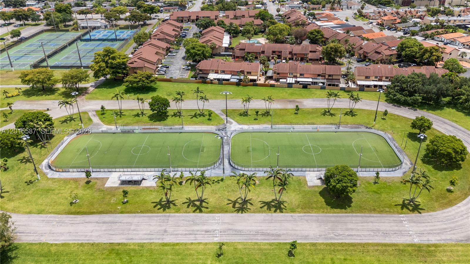 OASIS EN MANGO HILL CONDO - Residential