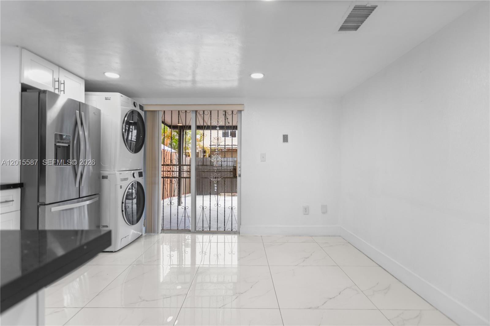 OASIS EN MANGO HILL CONDO - Residential